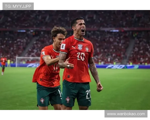 匈牙利足球传奇人物的辉煌历程与世界影响力探讨 匈牙利足球传奇人物的辉煌历程与世界影响力探讨