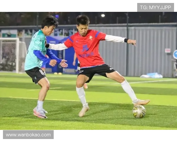 足球巨星们在中国麻将桌上的精彩对决与文化碰撞